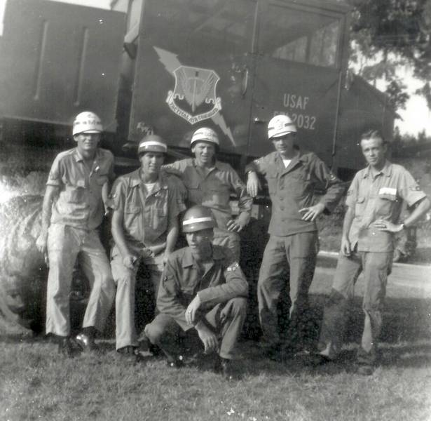 The Team - Don Garfield, Beetle Bailey, Mike Washburn, Tom Morris (?, Temp), squating Bill Abney (photo courtesy of Beetle Bailey) The Team - Don Garfield, Beetle Bailey, Mike Washburn, Tom Morris (?, Temp), squating Bill Abney