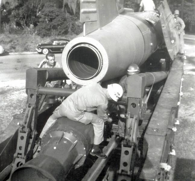 Hooking up the Booster Bottle (photo courtesy of Beetle Bailey) Hooking up the Booster Bottle